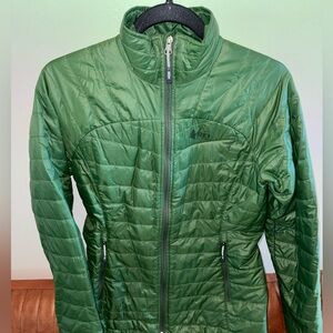 REI slim puffer jacket. Women’s size small. Good condition, green!